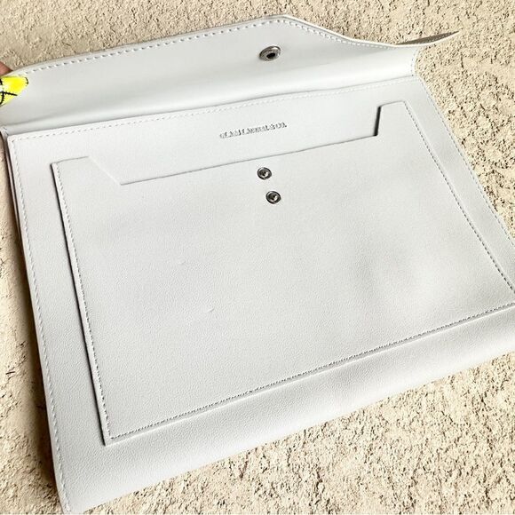 Glass Ladder & Co. Megan portfolio tablet clutch cement grey - Picture 7 of 8